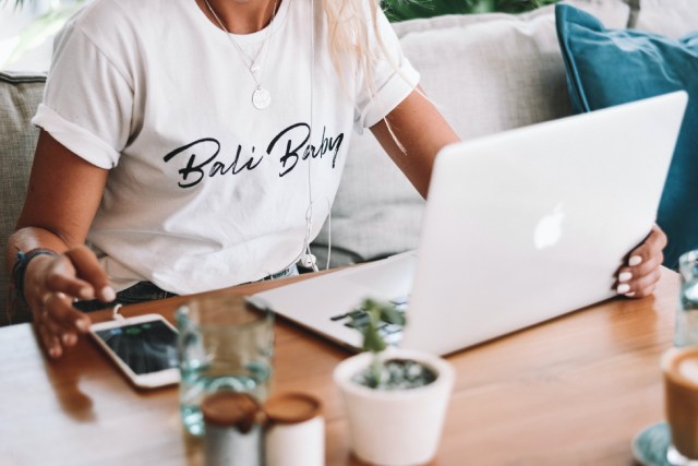 trabajando online